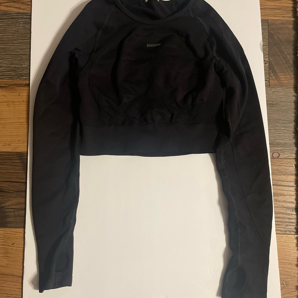 Black Long Sleeve Crop Top